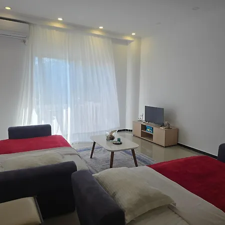 Light Saranda, Prime Tourist Area Appartement